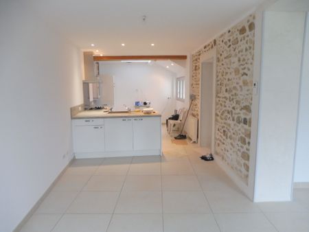Location Maison 7 pièces 150m² HERICY 77850 - Photo 2