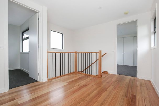 2/12 Mcnamara Street, Preston VIC 3072 - Photo 1