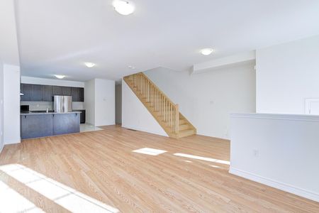 For Lease - 305 Garner Road Unit# 2, Hamilton, Ontario - Photo 4