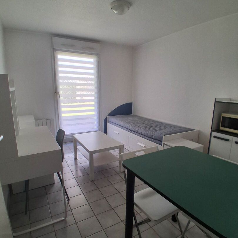 Location Appartement 1 pièce 18m² - Photo 1