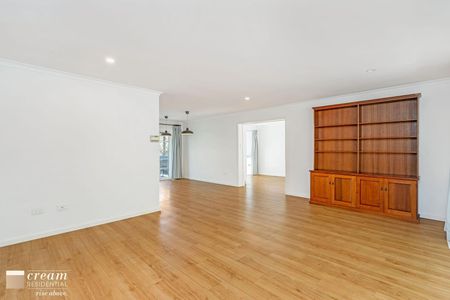 68 Hawkesbury Crescent, Farrer ACT 2607 - House For Rent | Domain - Photo 4