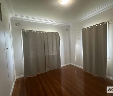 Family home in Taree West - Photo 4