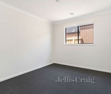 7 Anglers Avenue, Point Cook - Photo 1