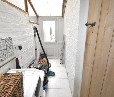 4 bedroom terraced house to rent - Photo 6
