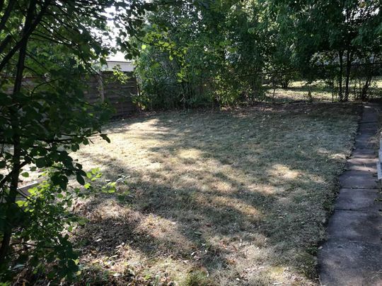 For Lease - 79 Osborne Crescent, Oakville, Ontario - Photo 1