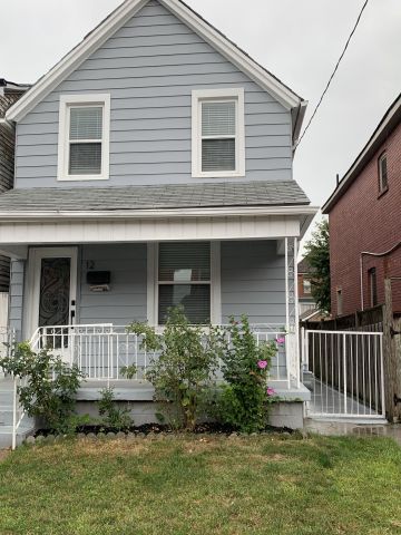 For Lease - 12 Kinrade Avenue, Hamilton, Ontario - Photo 3