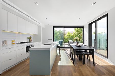 301/2 Cromwell Road, South Yarra VIC 3141 - Apartment For Rent | Domain - Photo 3