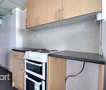 Studio to rent - Photo 4