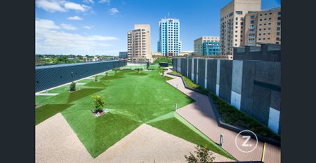 Apartment with Resort-Style Amenities in Prime South Yarra Location - Photo 3