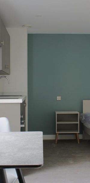 Studio to rent - Photo 1