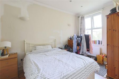 3 bedroom apartment to rent - Photo 4