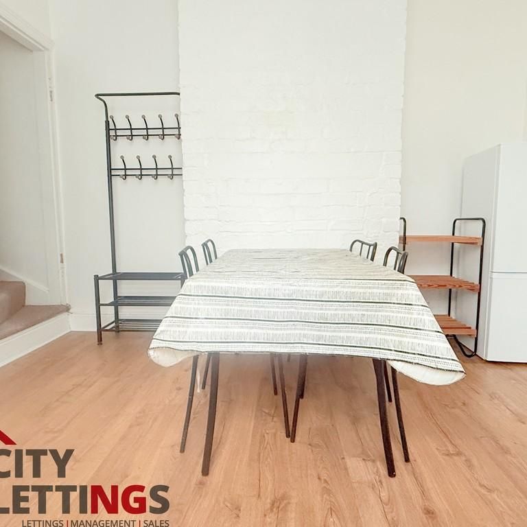 2 bedroom barn conversion to rent - Photo 1