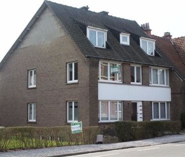 Gezellig appartement nabij het OLV met balkon en garage - Foto 1