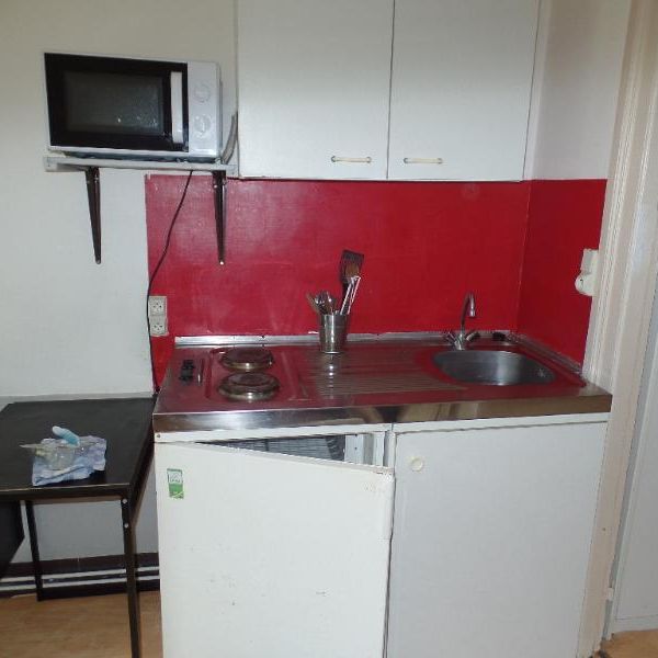 Location Appartement 1 pièce 16m² LILLE 59000 - Photo 2