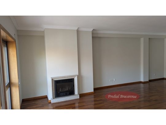 Apartamento T3 em Braga - Foto 1