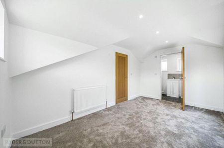 5 bedroom detached house to rent - Photo 4