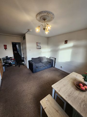 1 Bed Flat, First Floor, N22 - Photo 2