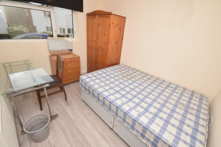 5 bedroom house to rent - Photo 2