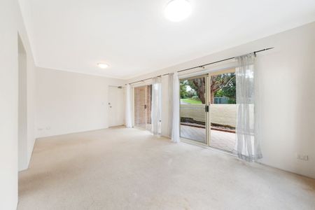 Bright And Cosy Apartment In The Heart Of Lane Cove - Photo 3