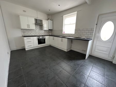 Lever Street, Radcliffe - Photo 5