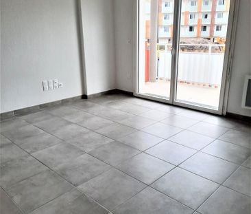 Location Appartement 2 pièces 44m² NIMES 30000 - Photo 1