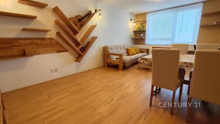 Pronájem bytu 2+1 62 m² - Fotografie 5