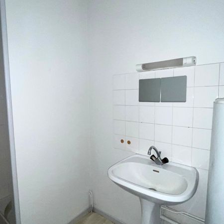 Appartement À Louer 2 Pièces , 34 M² - Photo 3