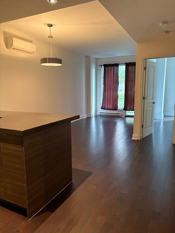 Appartement à Montréal (Côte-des-Neiges/Notre-Dame-de-Grâce) - Photo 2