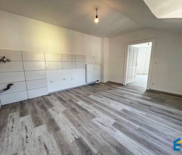 Charmante Dachgeschosswohnung in zentraler Lage sucht neue/n Mieter/in - Foto 5