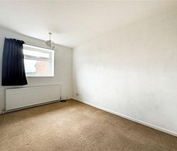 4 bedroom link detached house to rent - Photo 6