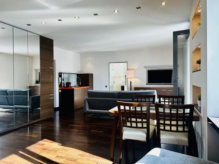 Apartament z klimą– Pałac Kultury, loggia 10m2 - Zdjęcie 3