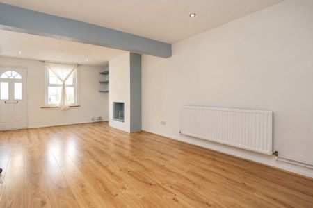 Brighton Road, Surbiton, Kingston Upon Thames, KT6 - Photo 2