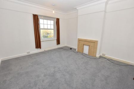 6 bedroom terraced house to rent - Photo 3