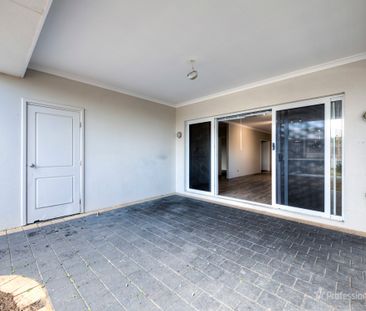 5 Azure Mews, Yanchep WA 6035 - Photo 2