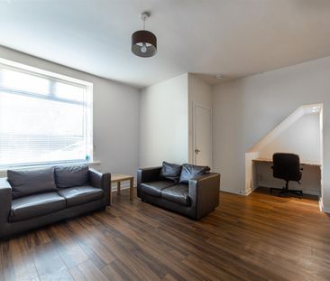 2 bed flat to rent in Bothal Street, Byker, NE6 - Photo 3
