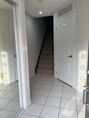 For Lease - 21 Arnprior Road, Brampton, Ontario - Photo 1