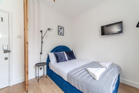 Finsbury Park Road - Photo 2