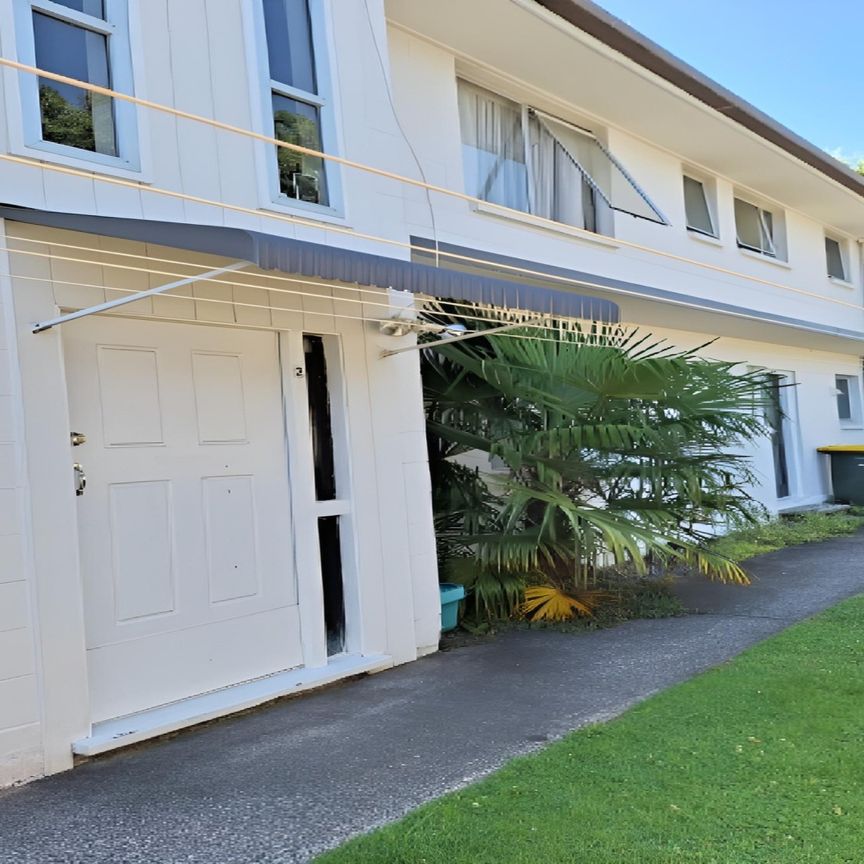 2-Bedroom Unit in Sought-After Hamilton East - Photo 1