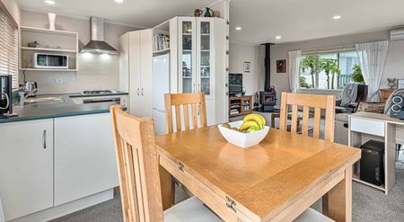 Peaceful 2-Bedroom In Kamo - Photo 5