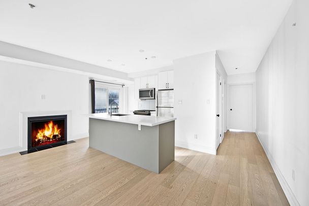 For Lease - 243 Niagara Street Unit# 200, Toronto, Ontario - Photo 1