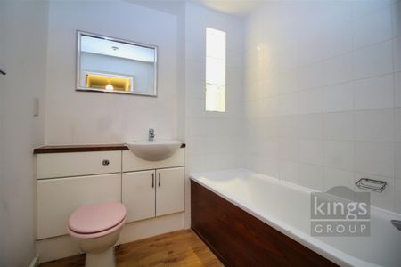 2 Bedroom Flat To Let - Photo 5