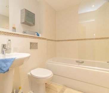 Studio to rent - Photo 6