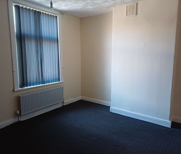 2 Bed Terraced House, Compton Crescent, LS9 - Photo 1