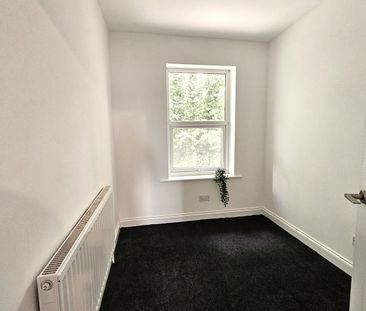 4 Bed Terraced House, Brislington Hill, BS4 - Photo 2