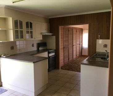 Spacious Brick Home - Photo 3