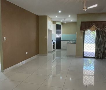 FAMILY HOME IN JOHNSTON - Photo 4
