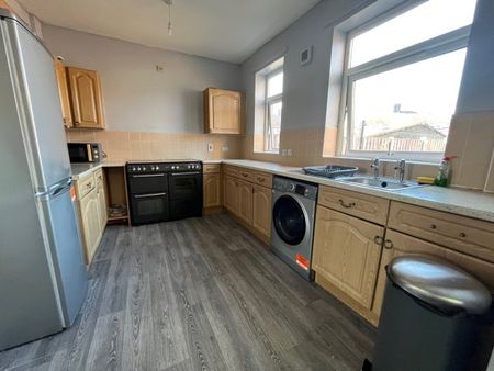 House Share, Wisewood Road, Sheffield... - Photo 3