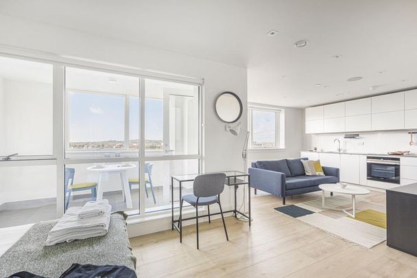 Studio to rent - Photo 1