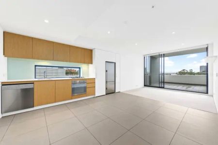 905/6 Saunders Close,Macquarie Park,New South Wales 2113, Sydney - Photo 2