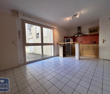 Location Appartement 1 pièce 31m² NIORT 79000 - Photo 2